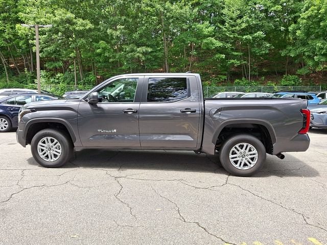 2024 Toyota Tundra SR5 - Photo 8