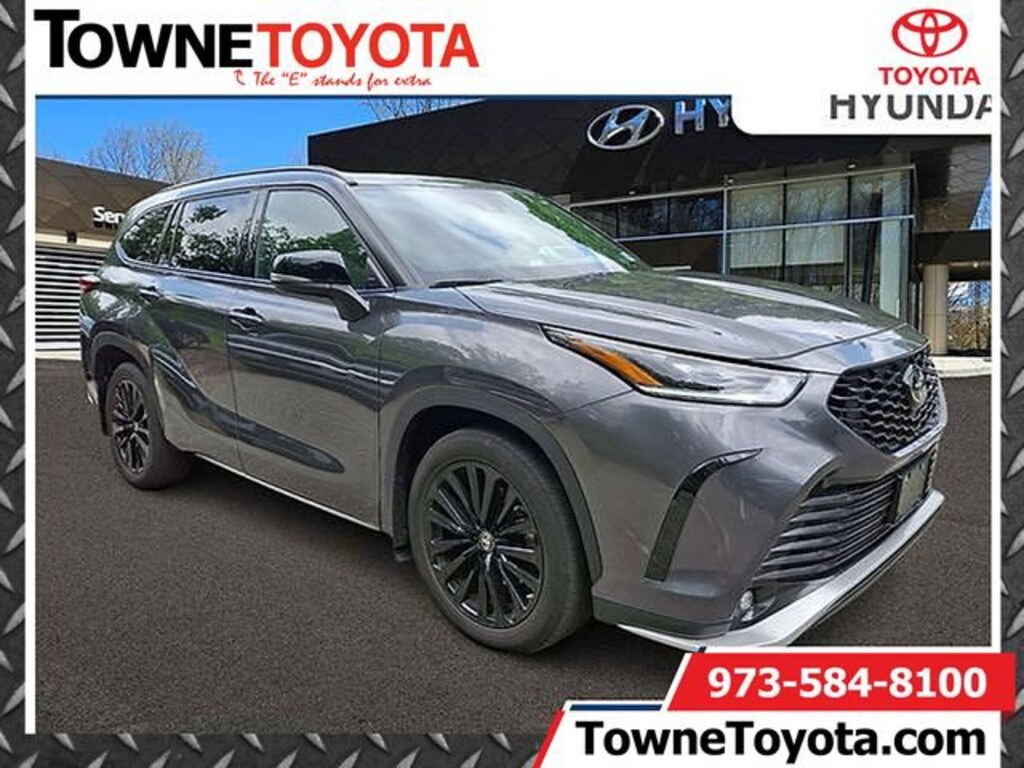 Used 2023 Toyota Highlander XLE Sport Utility
