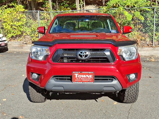 2015 Toyota Tacoma V6 photo 2