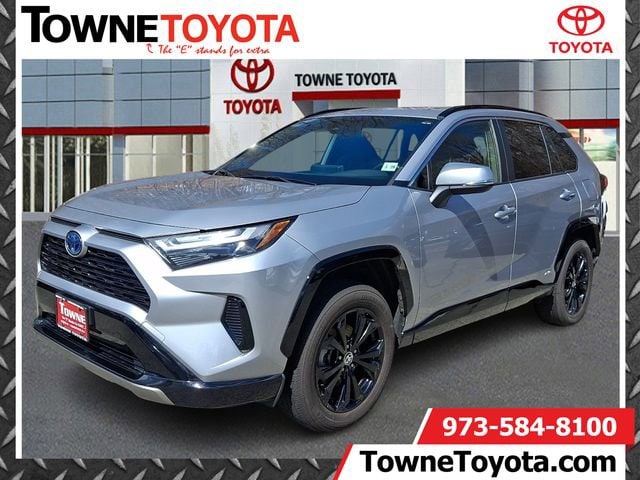 2023 Toyota RAV4 SE