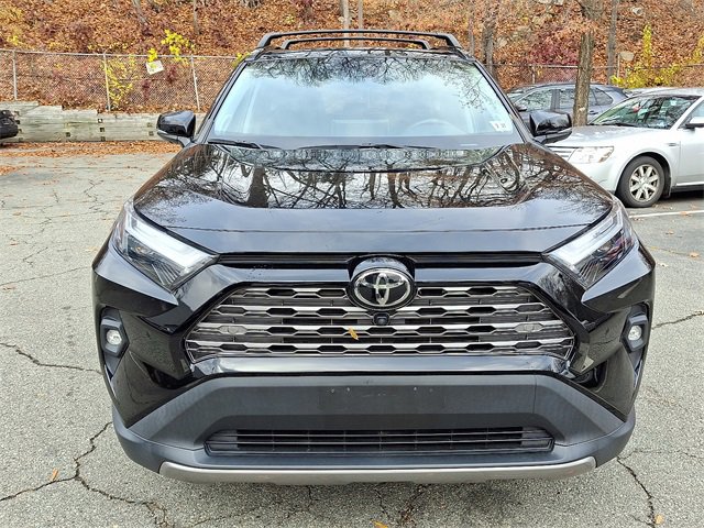 2022 Toyota RAV4 Limited photo 2