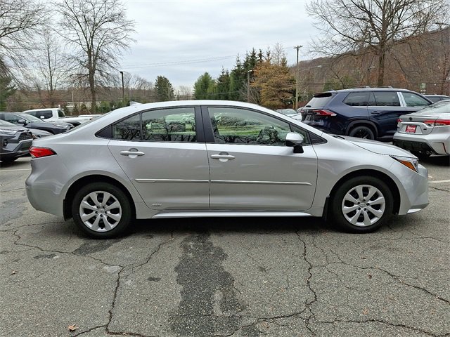 2024 Toyota Corolla Hybrid LE photo 4