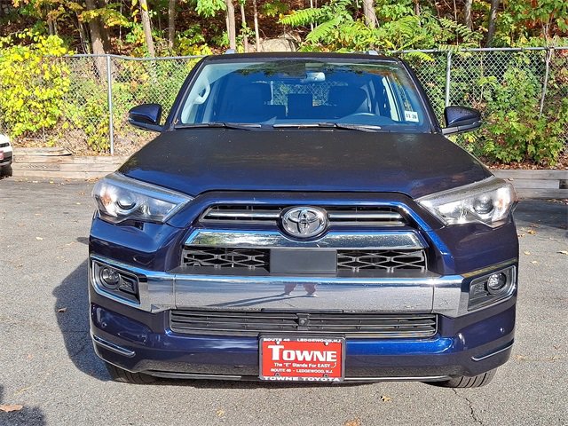 2023 Toyota 4Runner Limited photo 2