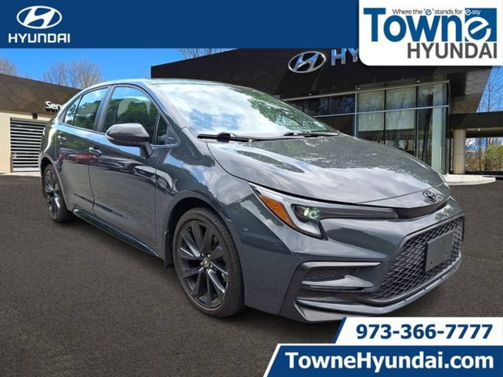 Used 2023 Toyota Corolla SE Sedan