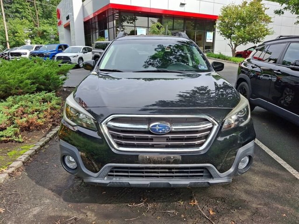 Used 2018 Subaru Outback 2.5i Premium with Sport Utility
