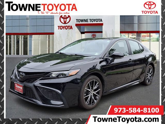 2023 Toyota Camry Sedan 