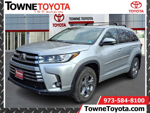 2019 Toyota Highlander Limited Platinum's photo