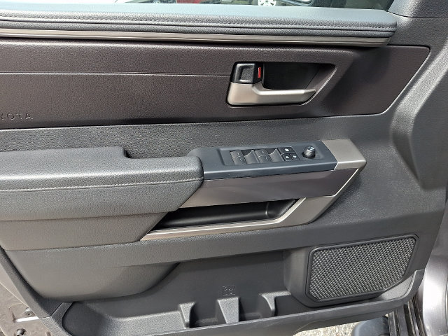 2025 Toyota Tundra SR5 - Photo 12