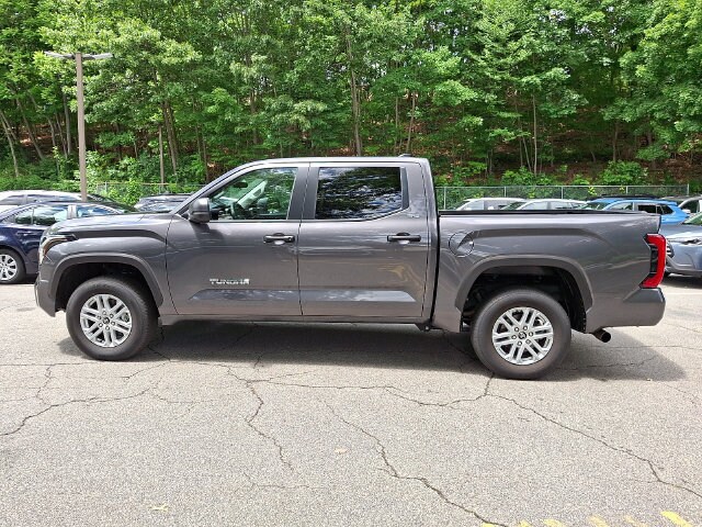 2024 Toyota Tundra SR5 - Photo 8