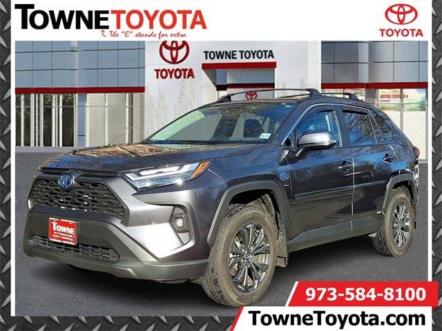 2024 Toyota RAV4 XLE Premium's photo