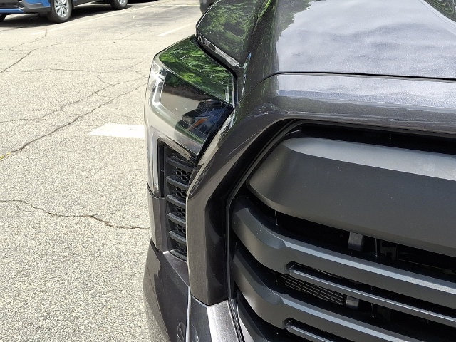 2024 Toyota Tundra SR5 - Photo 10