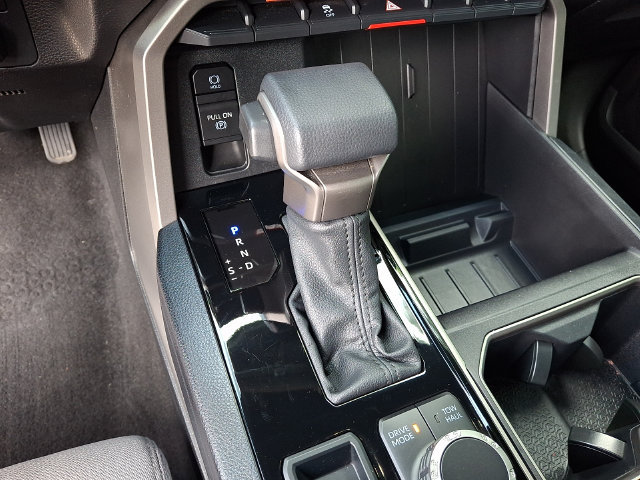 2025 Toyota Tundra SR5 - Photo 14