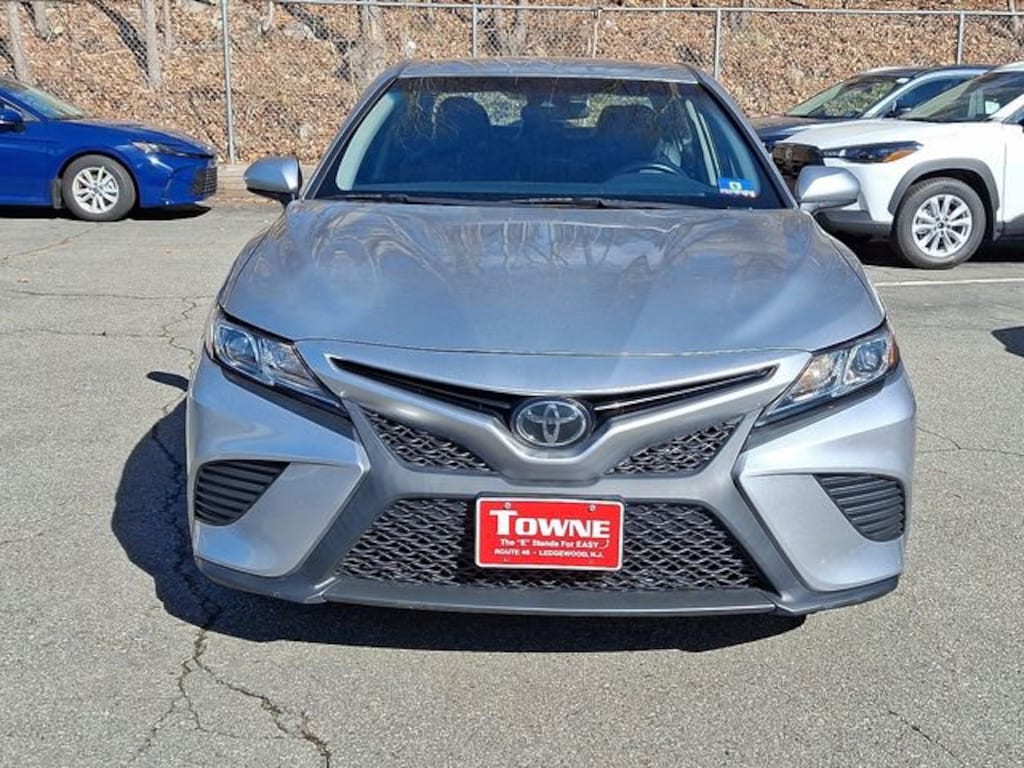 Used 2018 Toyota Camry XLE Sedan