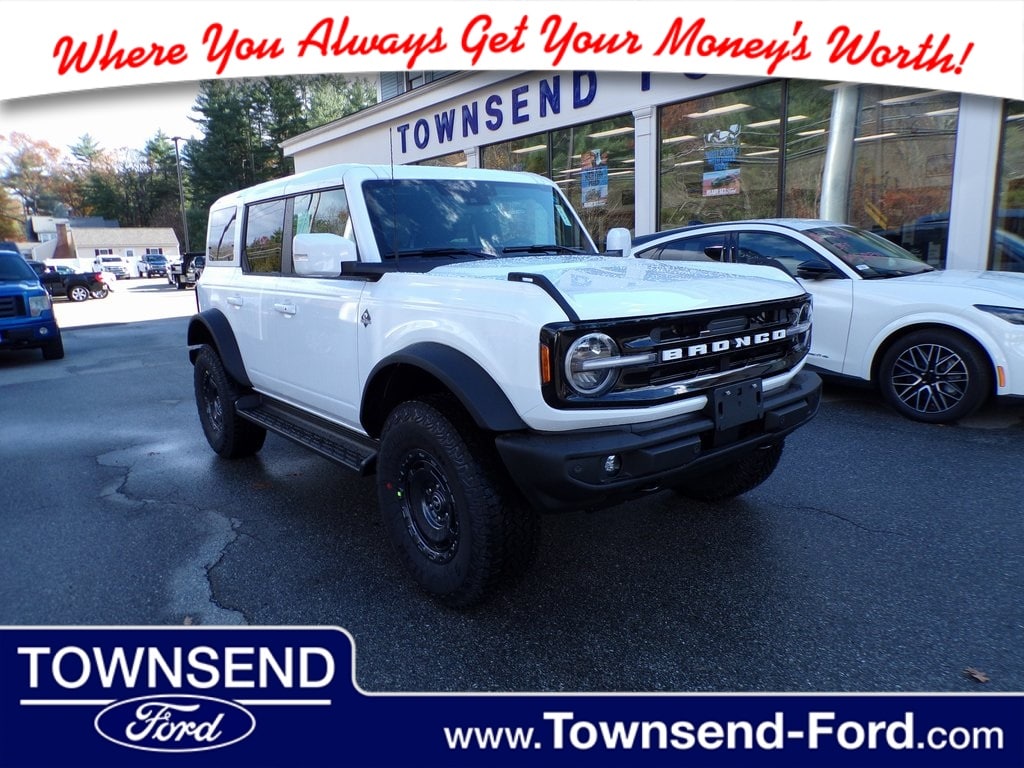 2025 Ford Bronco 4-Door Outer Banks's photo