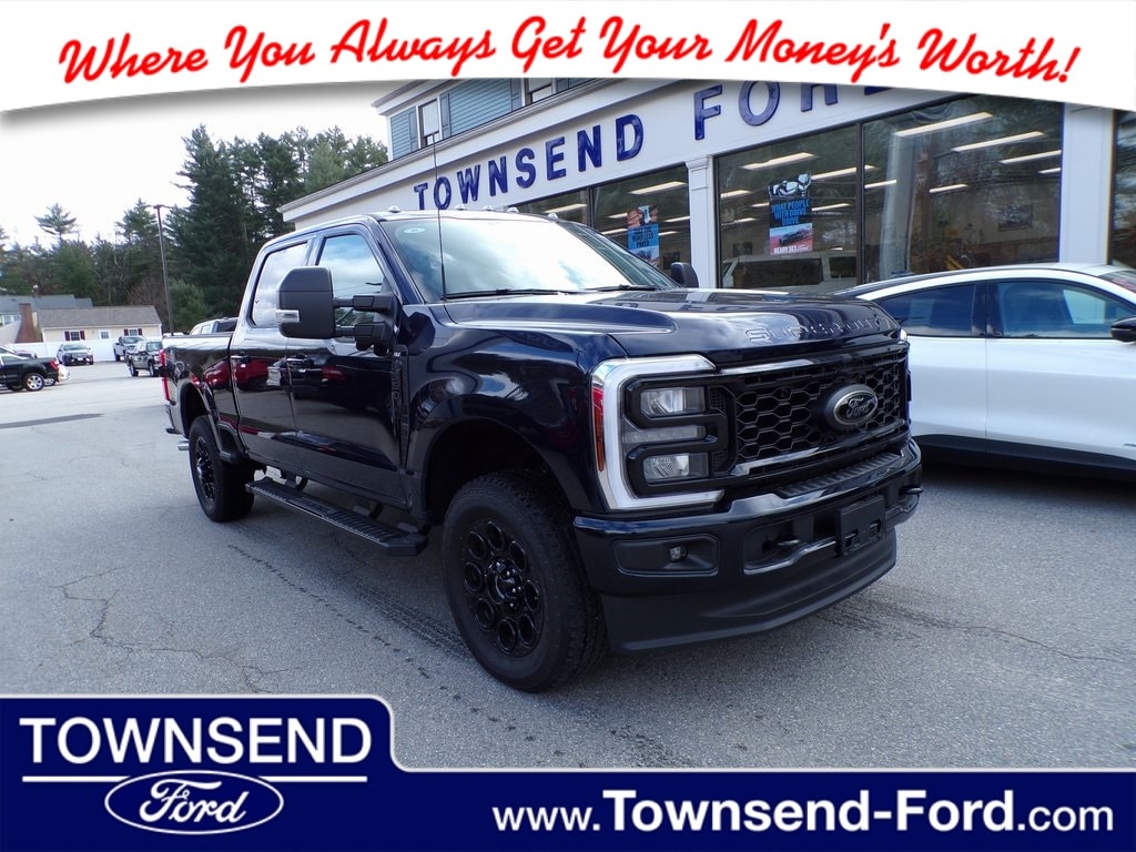 2025 Ford F-350 Super Duty XLT's photo