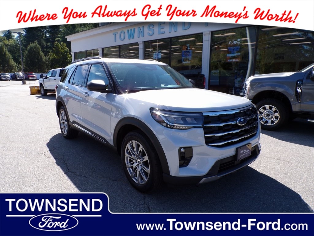 2025 Ford Explorer Active's photo