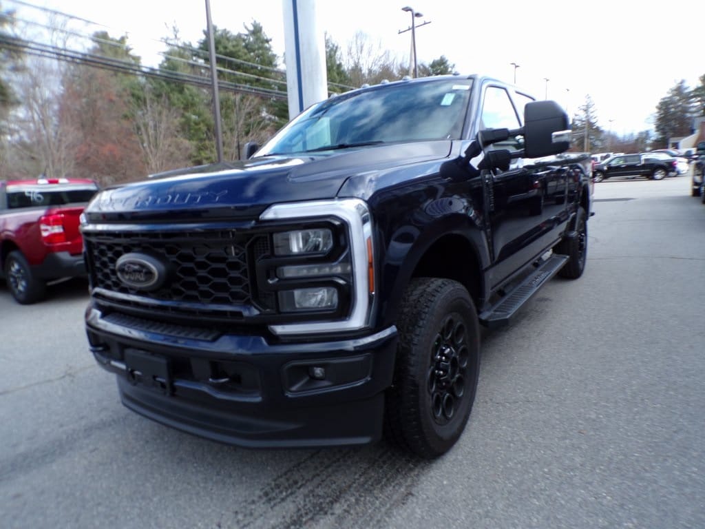 New 2025 Ford Super Duty F-350 XLT TRUCK