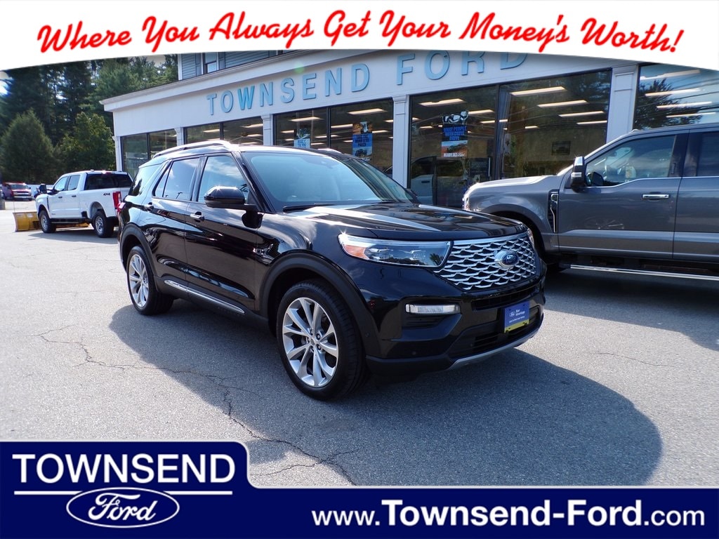 2021 Ford Explorer Platinum's photo