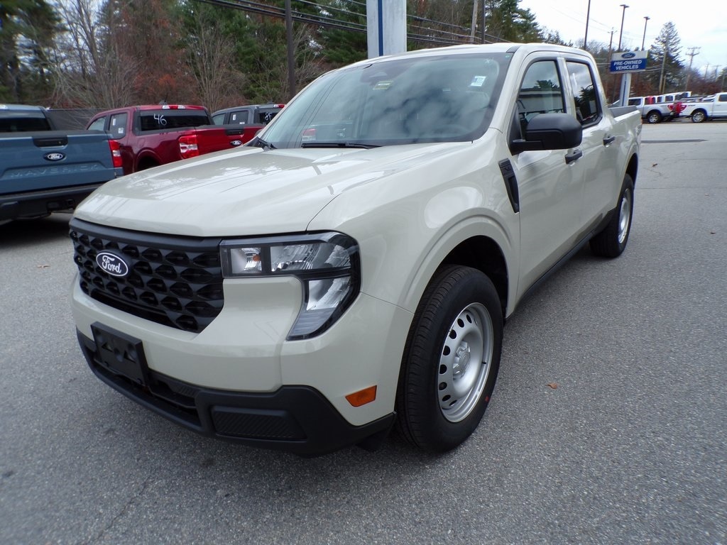 New 2025 Ford Maverick XL TRUCK