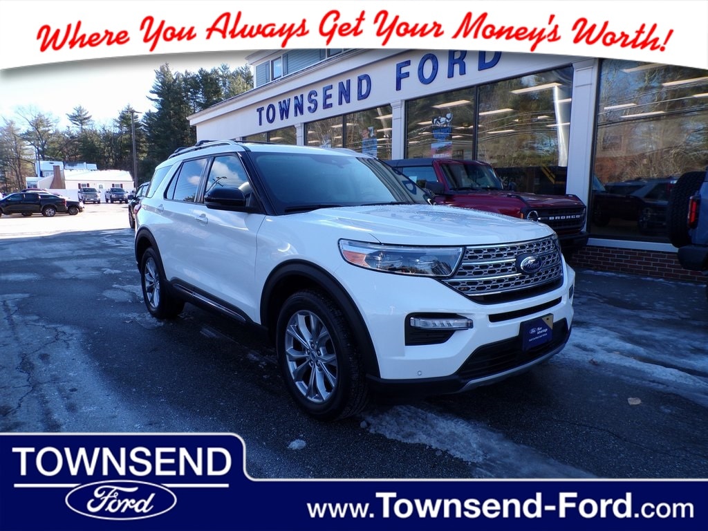 2023 Ford Explorer Limited's photo