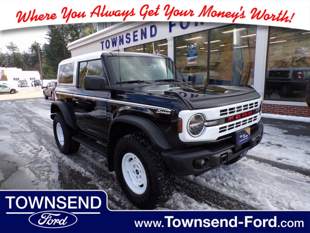 2024 Ford Bronco 2-Door Heritage Editon's photo