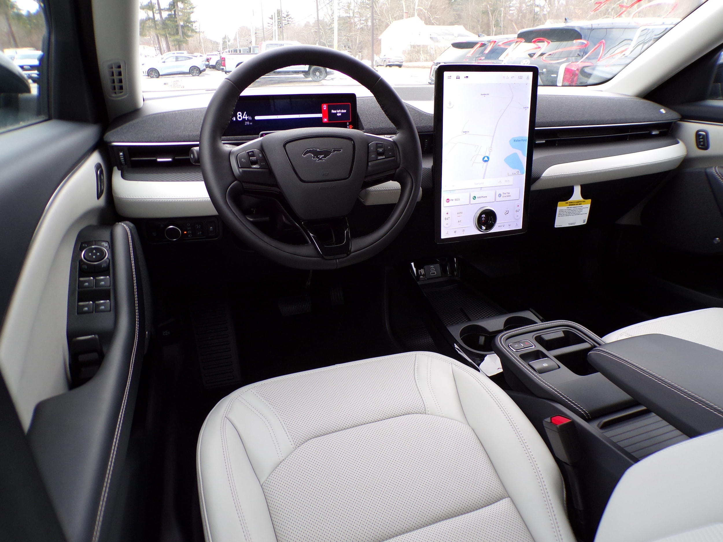 2025 Ford Mustang Mach-E Premium - Photo 9