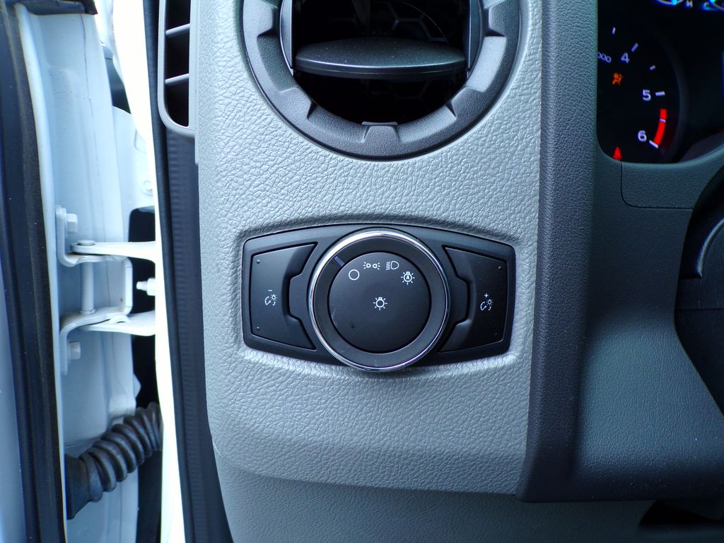 2024 Ford E-Series Cutaway Base - Photo 17