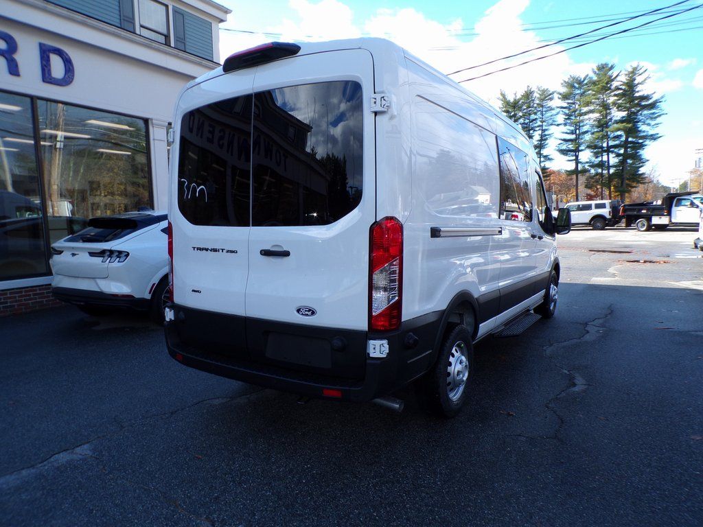 2026 Ford Transit Van Base - Photo 8