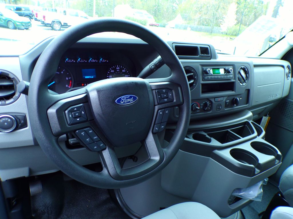 2024 Ford E-Series Cutaway Base - Photo 16