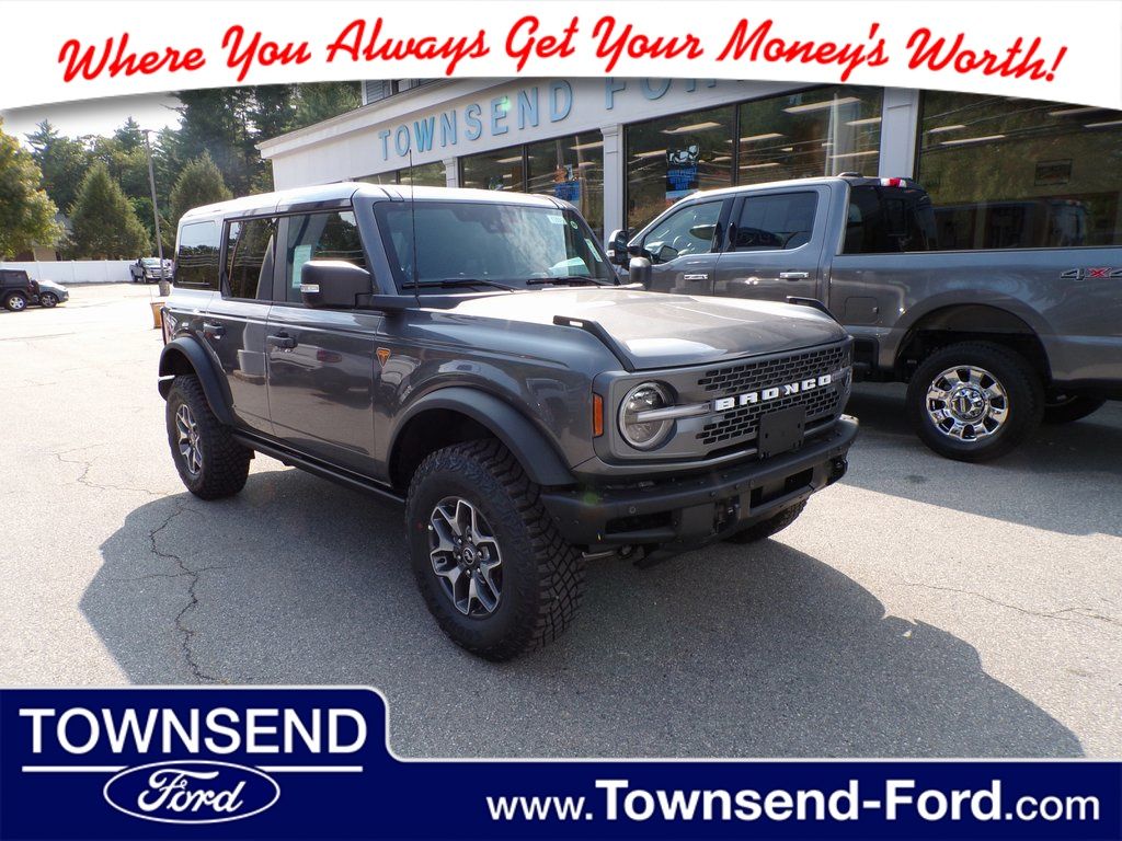 2025 Ford Bronco SUV 