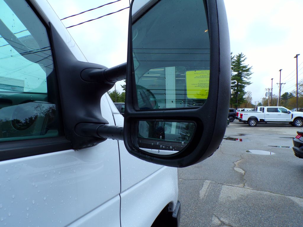 2024 Ford E-Series Cutaway Base - Photo 14
