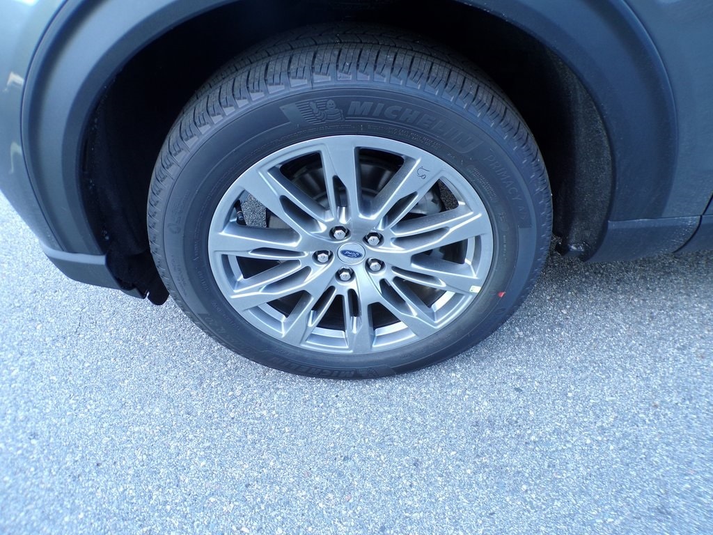 New 2025 Ford Explorer Active SUV