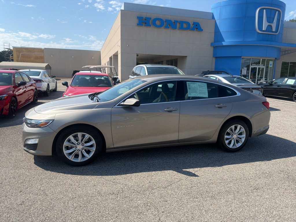 Used 2025 Chevrolet Malibu 1LT Sedan