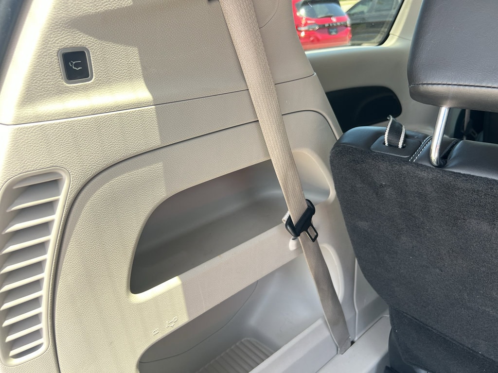 2024 Chrysler Pacifica Touring L - Photo 22