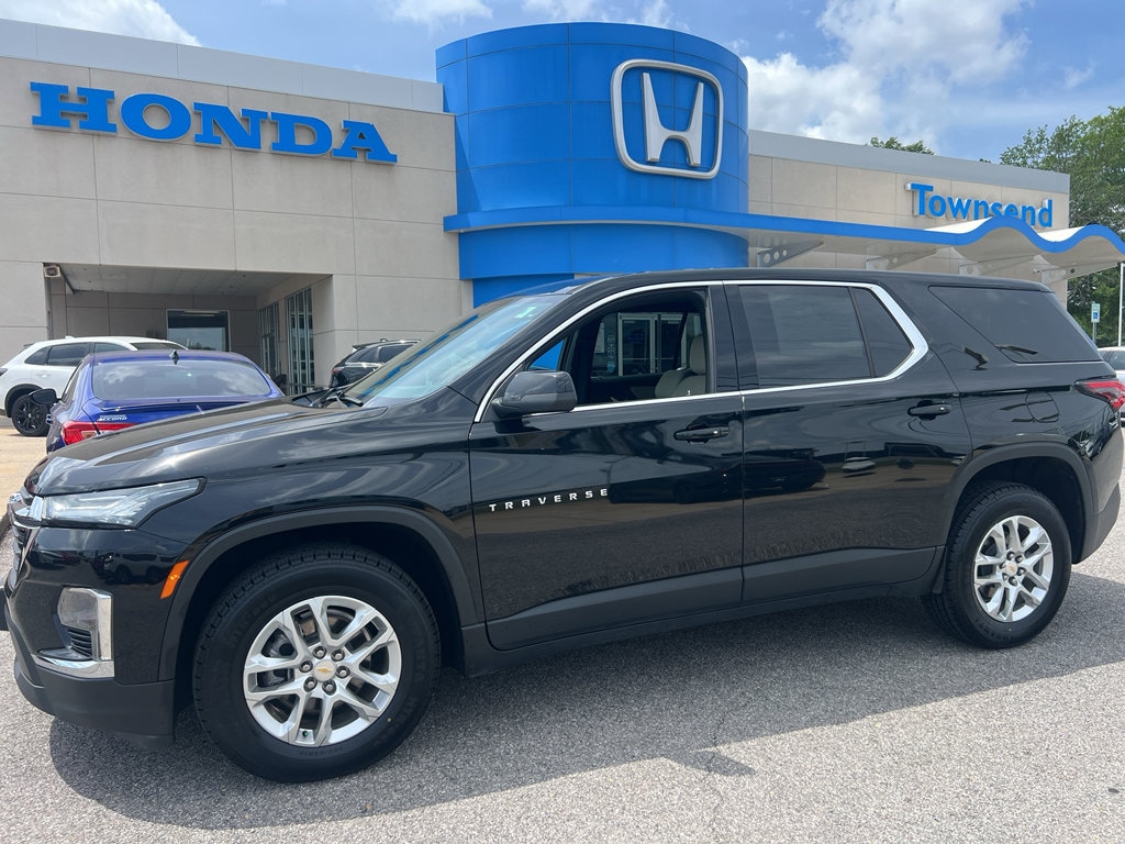 Used 2022 Chevrolet Traverse LS w/1LS SUV