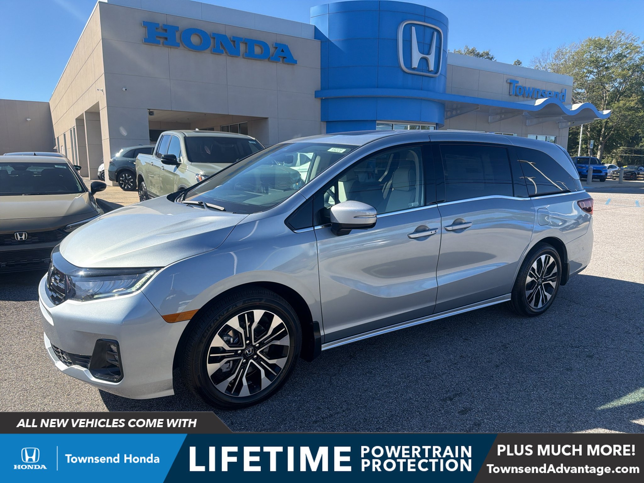2027 Honda Odyssey Elite Van Passenger Van