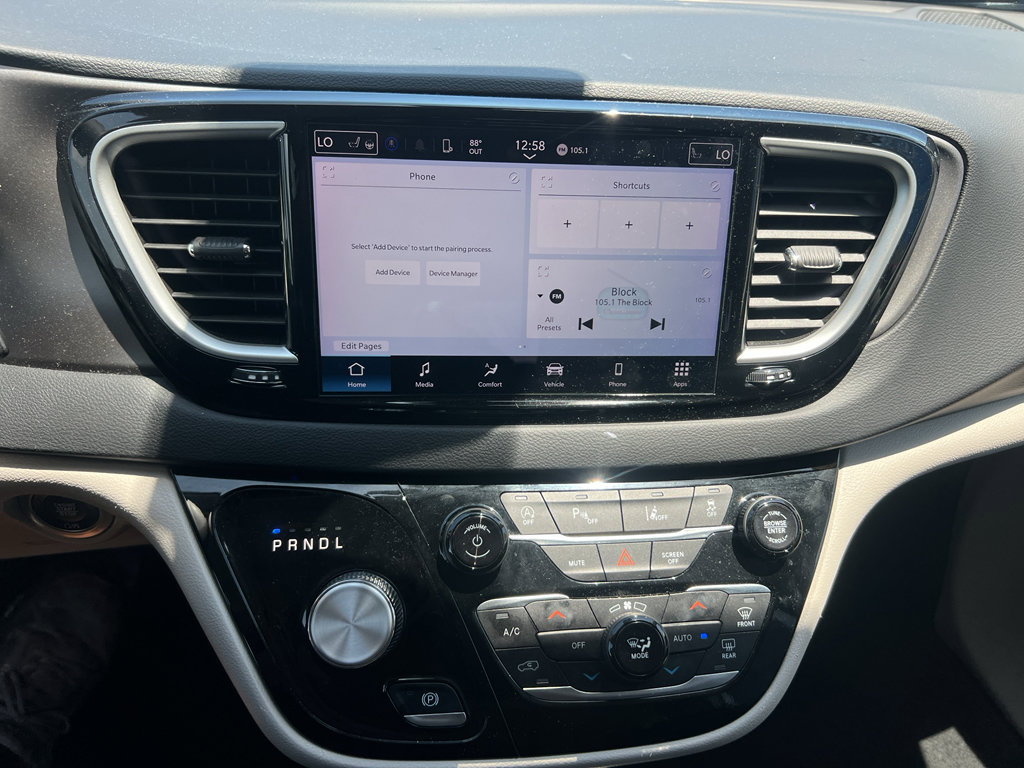 2024 Chrysler Pacifica Touring L - Photo 35