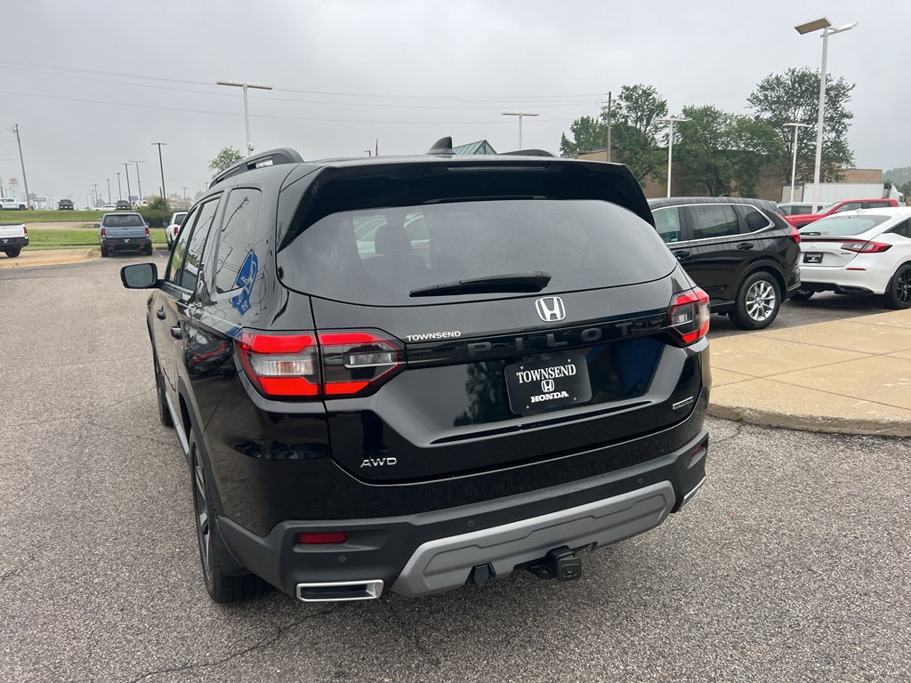 Certified 2024 Honda Pilot Touring SUV