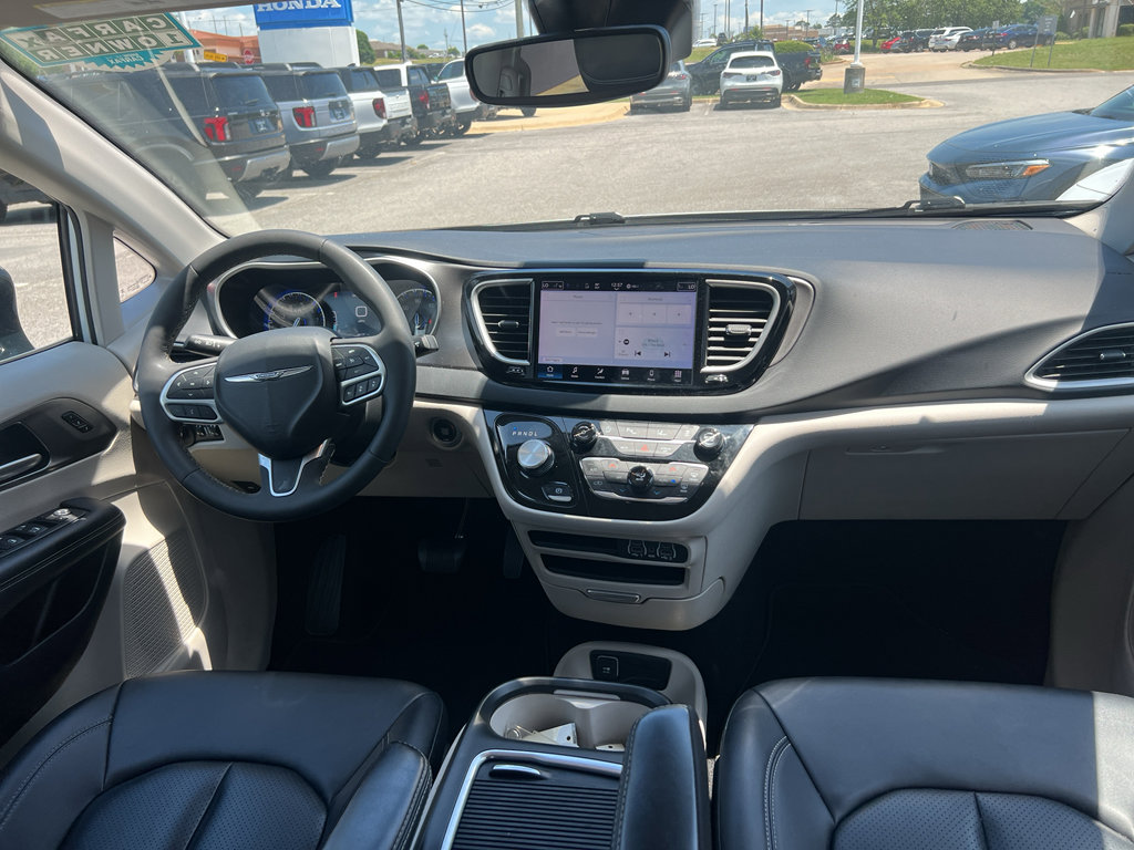 2024 Chrysler Pacifica Touring L - Photo 26