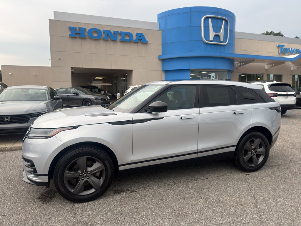 2025 Land Rover Range Rover Velar P250 Dynamic SE's photo