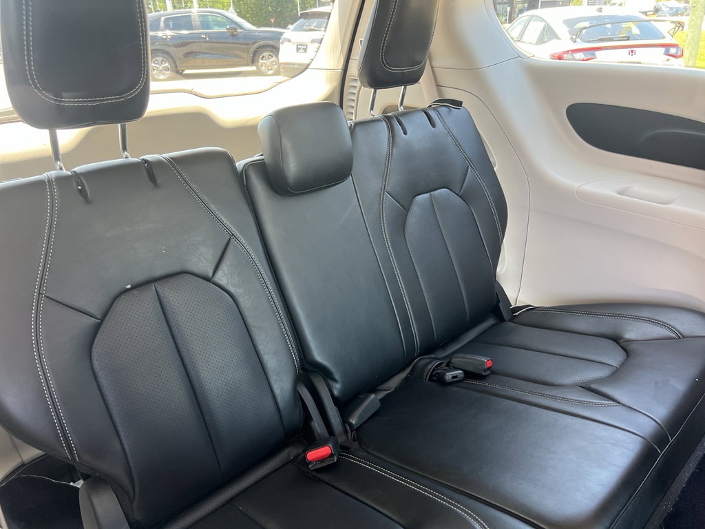 2024 Chrysler Pacifica Touring L - Photo 25