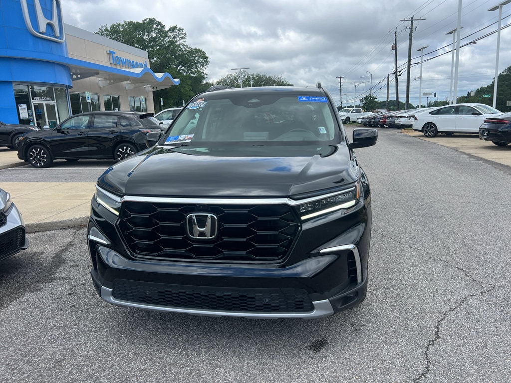 Certified 2025 Honda Pilot Elite SUV