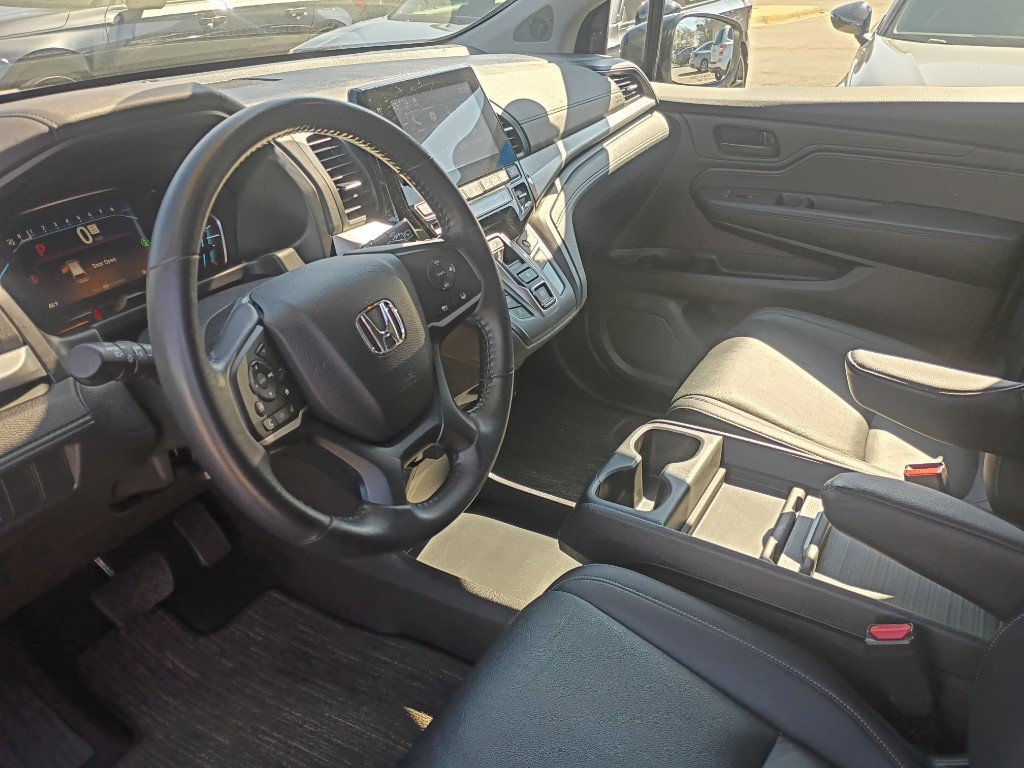 2024 Honda Odyssey EX-L - Photo 12