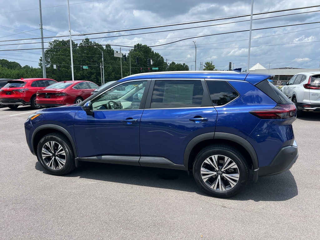 Used 2022 Nissan Rogue SV SUV