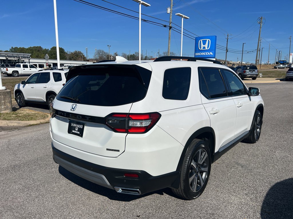 2023 Honda Pilot Touring - Photo 6
