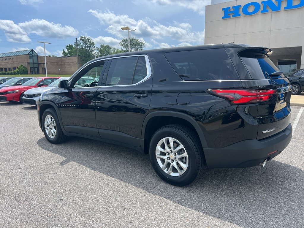 Used 2022 Chevrolet Traverse LS w/1LS SUV