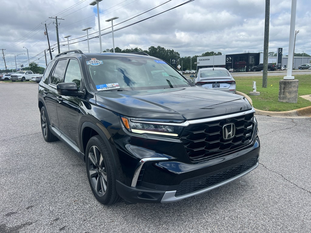 Certified 2025 Honda Pilot Elite SUV