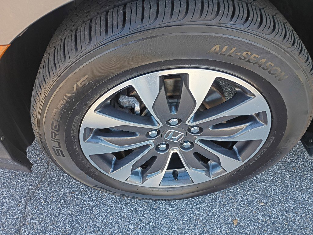 2024 Honda Odyssey EX-L - Photo 10
