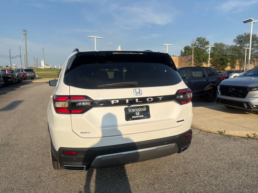 New 2026 Honda Pilot Touring SUV