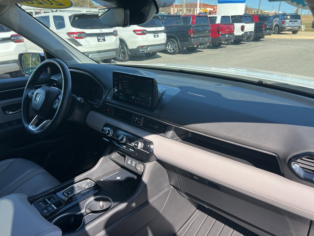2023 Honda Pilot Touring - Photo 22